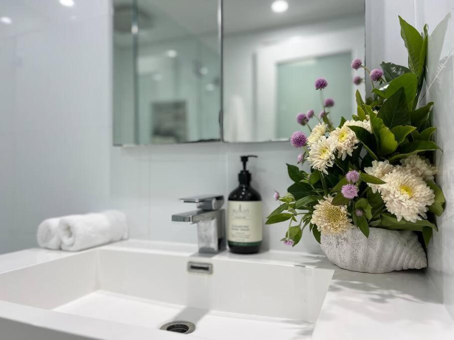 Bondi Beach Waves Beachfront Apartment Sydney Eksteriør bilde
